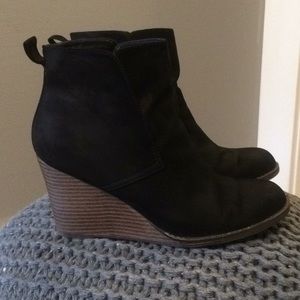 Merona black wedge booties size 8